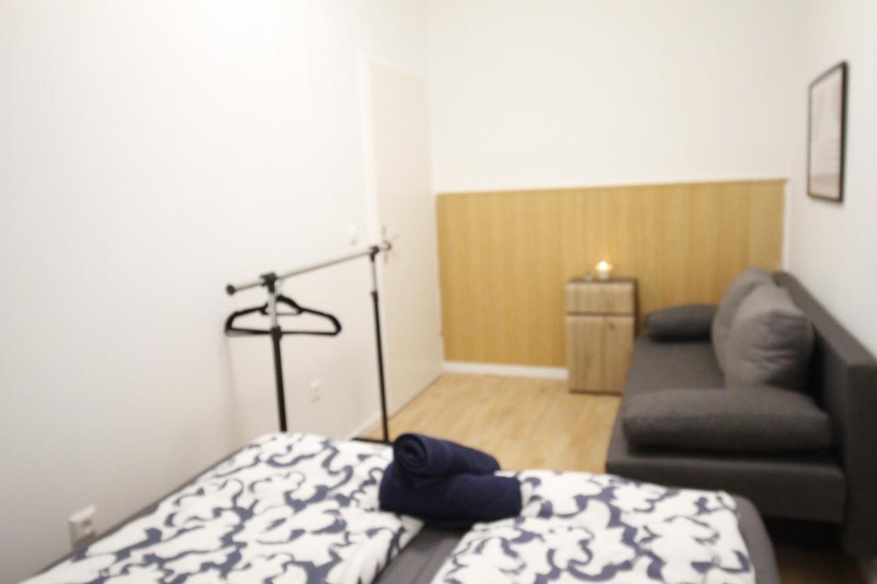 Comfort Triple Room Th Viena Exterior foto